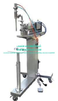 فقط لدى رائد الهندسة الصناعية فيديو لأوفر ماكينة تعبئة سوائل (عصائر) نصف اتوماتيك